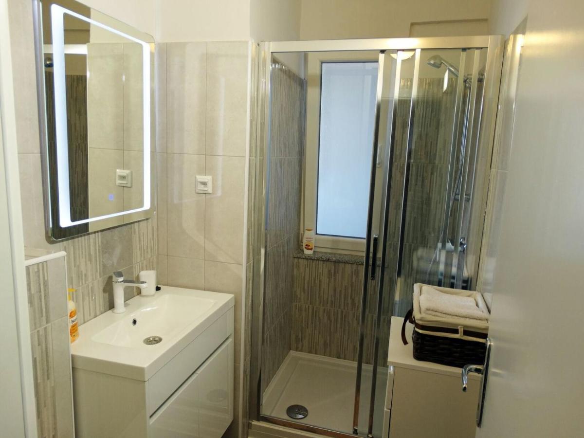 Bayshore Apartment Zara Esterno foto