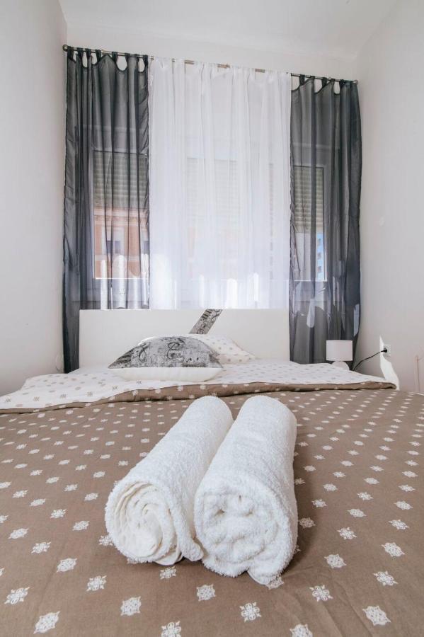 Bayshore Apartment Zara Esterno foto