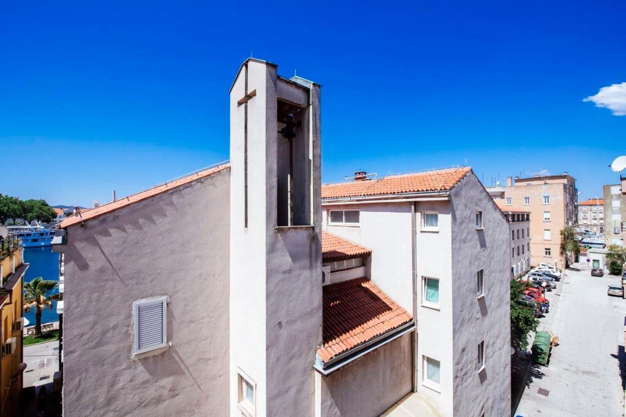 Bayshore Apartment Zara Esterno foto